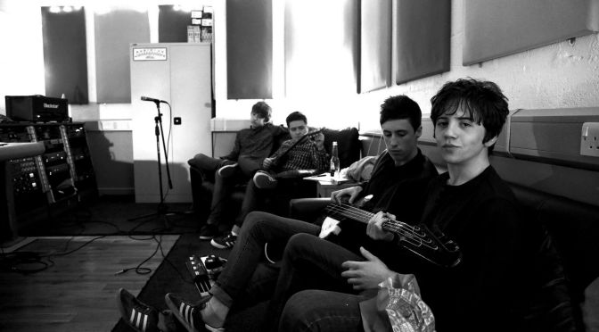 Pretty Vicious – Are You Entertained?